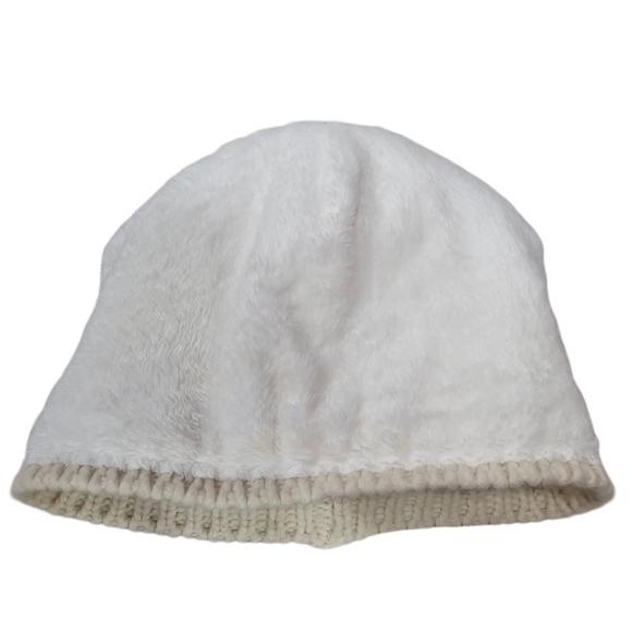 **SOLD** The North Face Cream Cable Knit Insulated Winter Hat - Picture 4 of 7